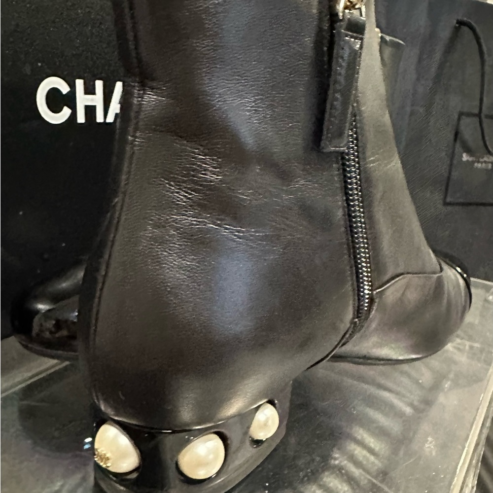 Authentic Chanel Black Leather ShortBoots With Pearl Embellished Heels,used - Picture 15 of 17